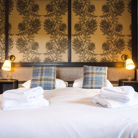 Traquair Arms Hotel Innerleithen Kültér fotó