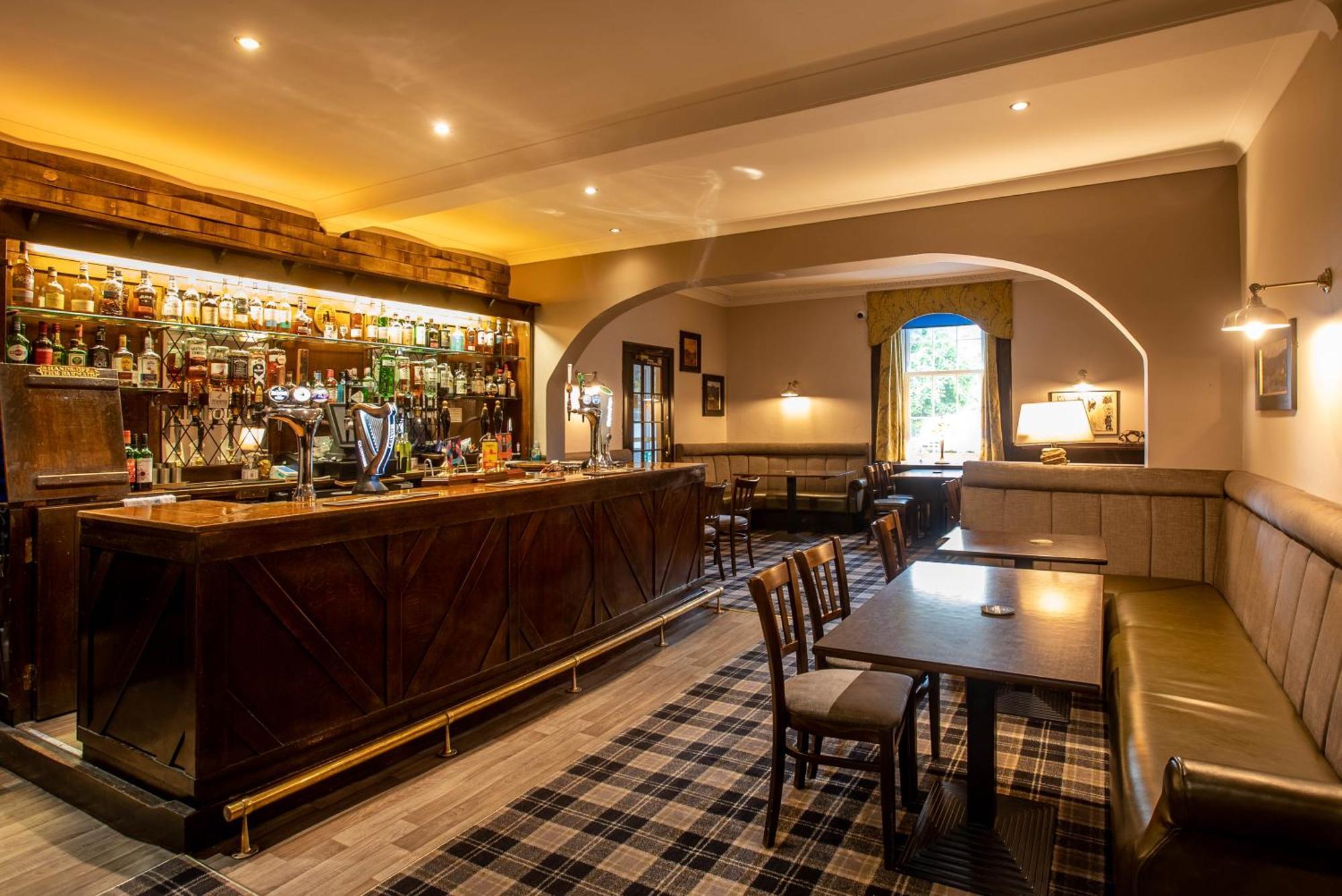 Traquair Arms Hotel Innerleithen Kültér fotó