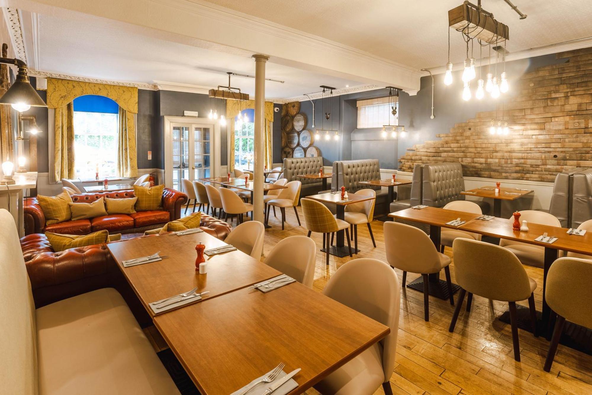 Traquair Arms Hotel Innerleithen Kültér fotó