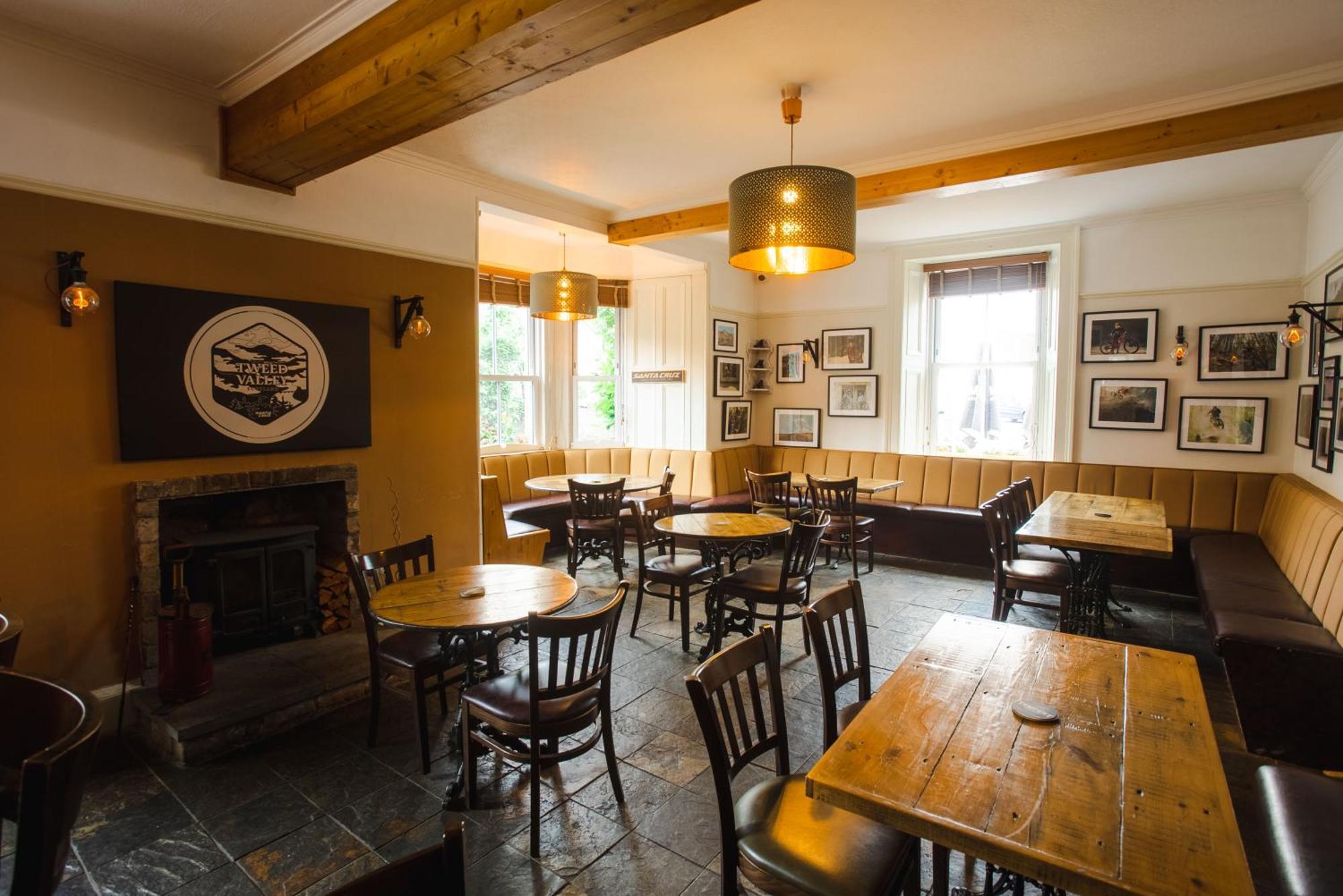 Traquair Arms Hotel Innerleithen Kültér fotó