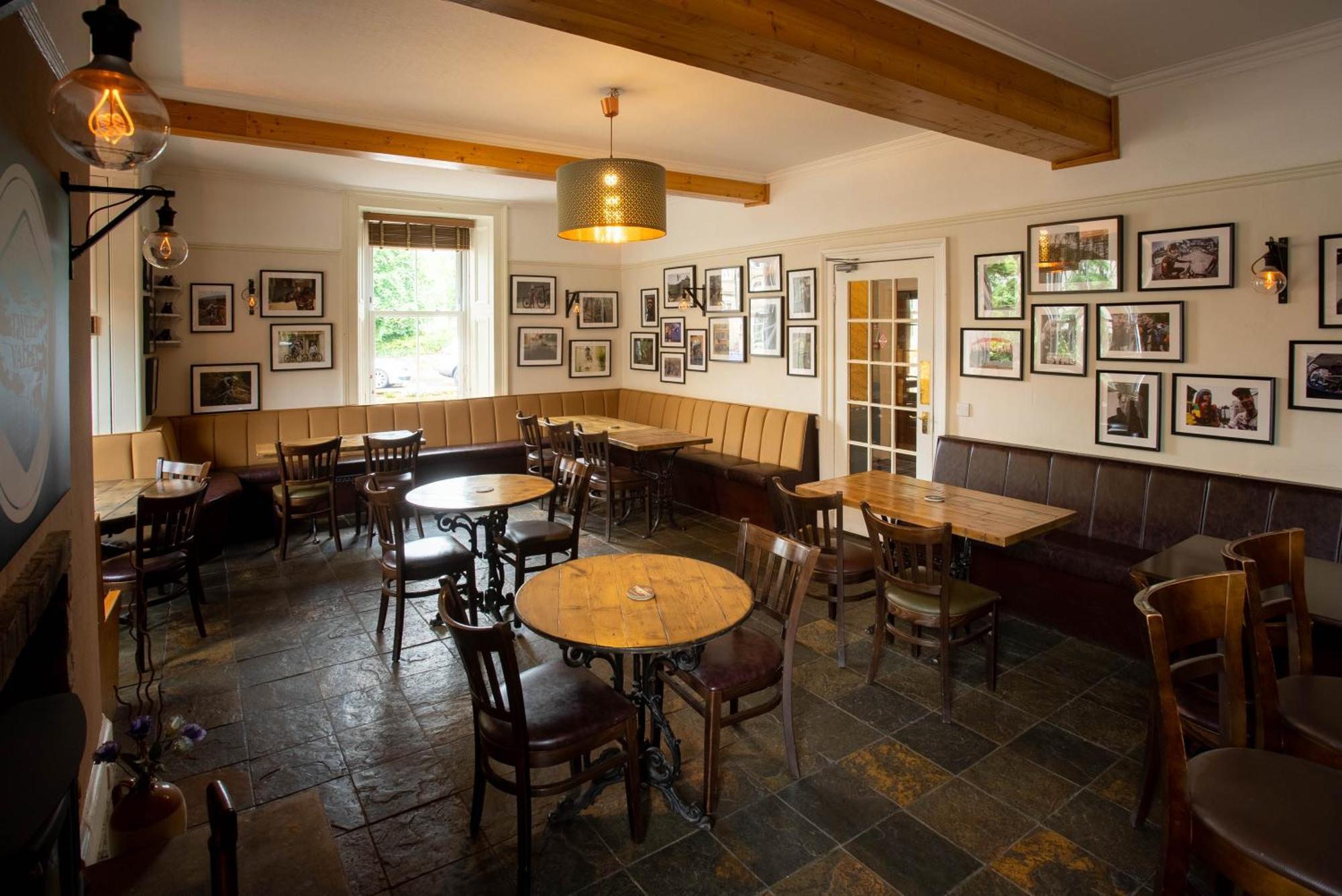 Traquair Arms Hotel Innerleithen Kültér fotó