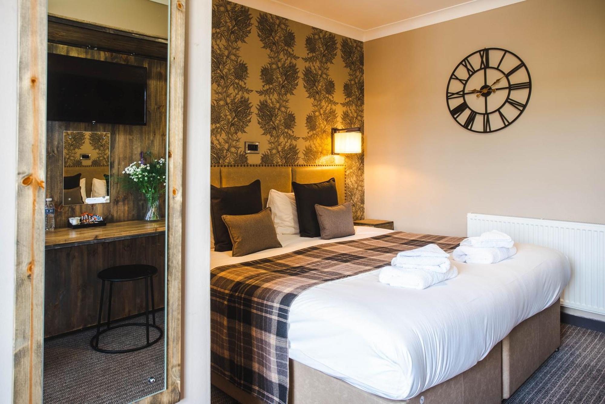 Traquair Arms Hotel Innerleithen Kültér fotó