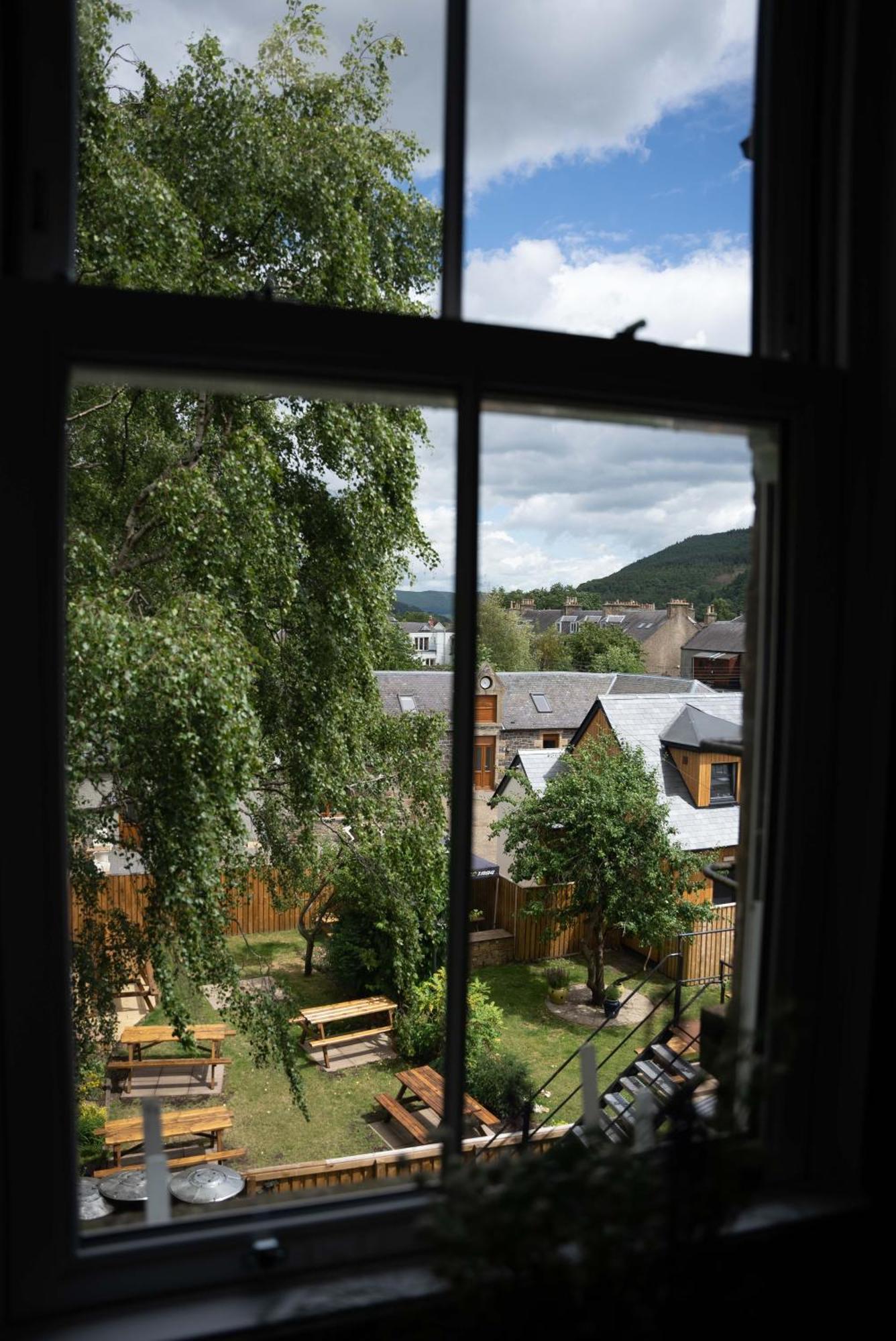 Traquair Arms Hotel Innerleithen Kültér fotó